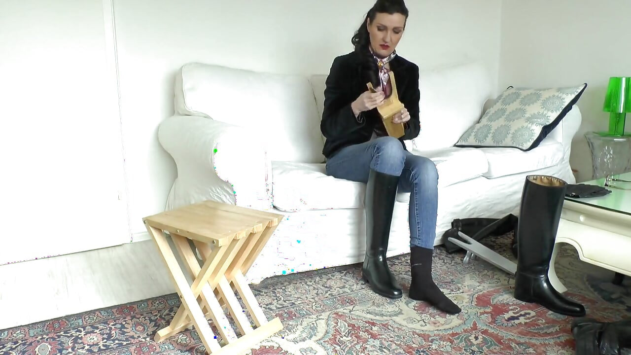 Stiefel wechseln und schwarze socken riechen pOV, lady victoria valent