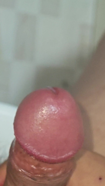 Nezaobilazan trenutak iz "Usporene snimke ejaculation_slow izdanje 16 times_9 ejaculations_semen"