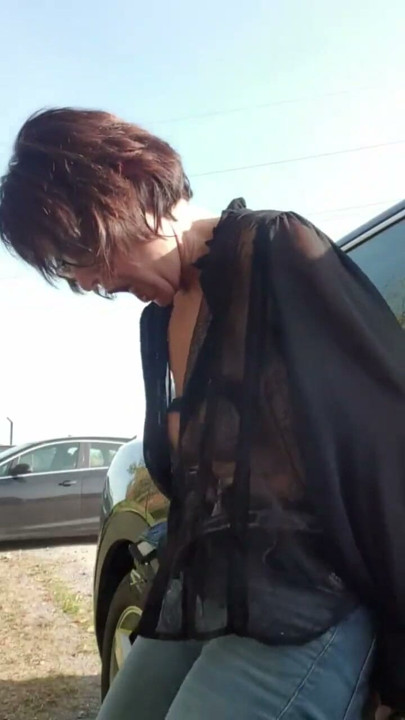 Risky squirt outdoor | Clip 1