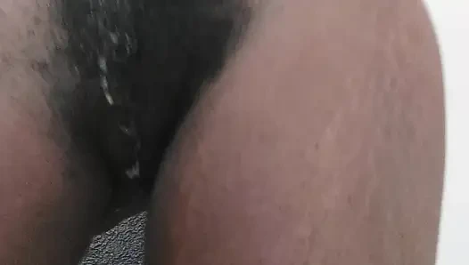 Mit der nassen muschi spielen