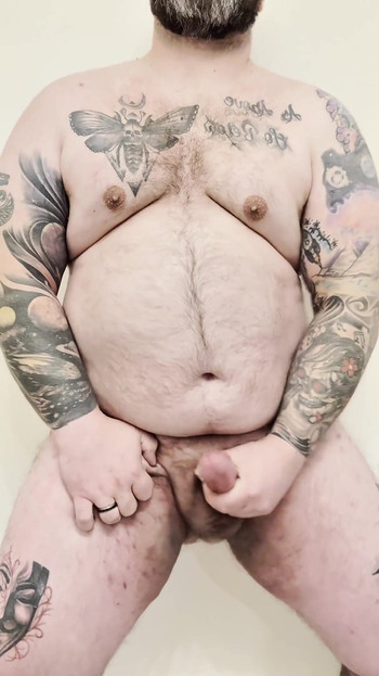 Tattooed Hairy Chubby Bear Epic Cumshot