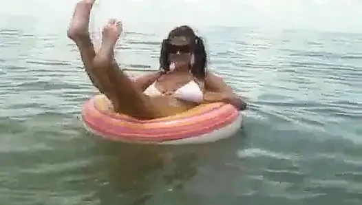 Sexxy brandon: kalah di laut