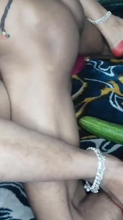 德西性感的mausi操了她自己继妹的继子，她变成了一个玛尔，在腿上抬起她，把鸡巴放进t | 短片 3