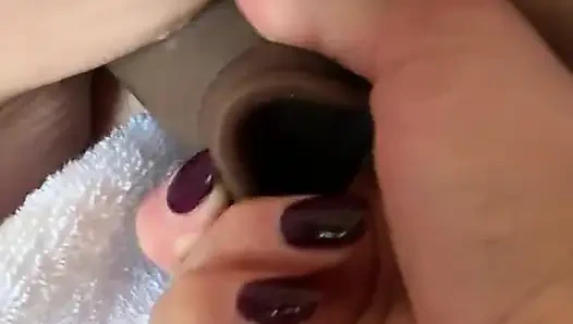 Liburan terikat banyak orgasme dengan mainan baru