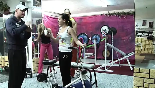 Горячая трах-вечеринка, приходи понаблюдать и соблазниться