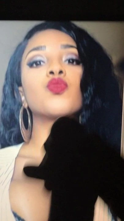 Penghormatan pancut mani Dee Shanell