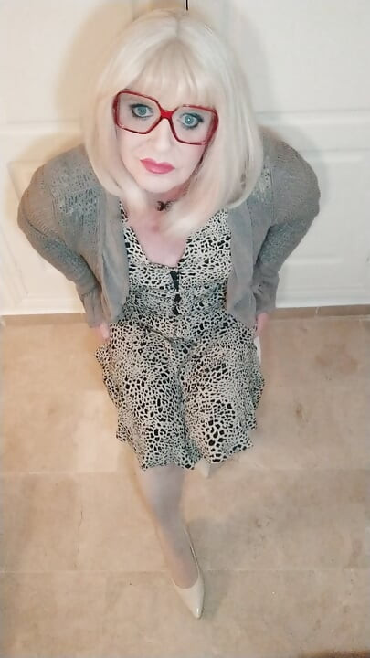 Travestit dezbrăcat