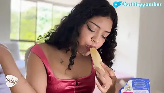 ASHLEY AMBER: My New Obsession - Check Out What She Does With This Banana