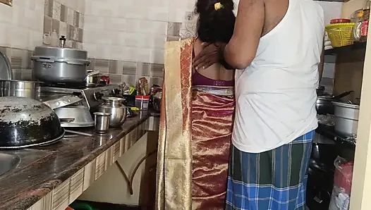 Hausfrau bett mit ehemann geteilt