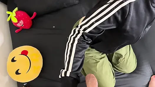Üvey Kuzenimle Alışverişe Çıkıyoruz Ve Sonra Bana Böyle Geri Ödemek Istiyor.