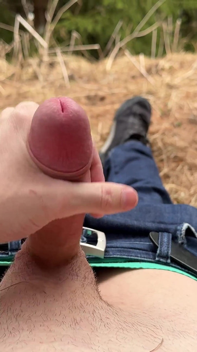 Twink Wixt His Big Cock Outdoors in Naturetwink Wiggles His Big Cock Outdoors in Nature