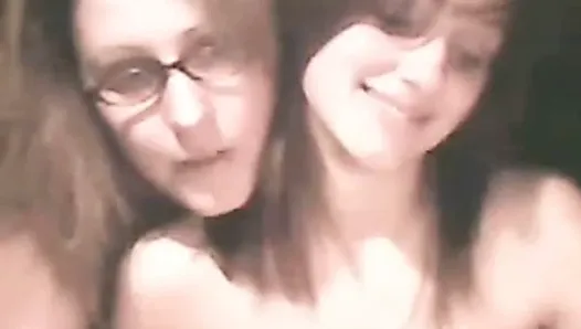 Step Mum & Daughter webcam