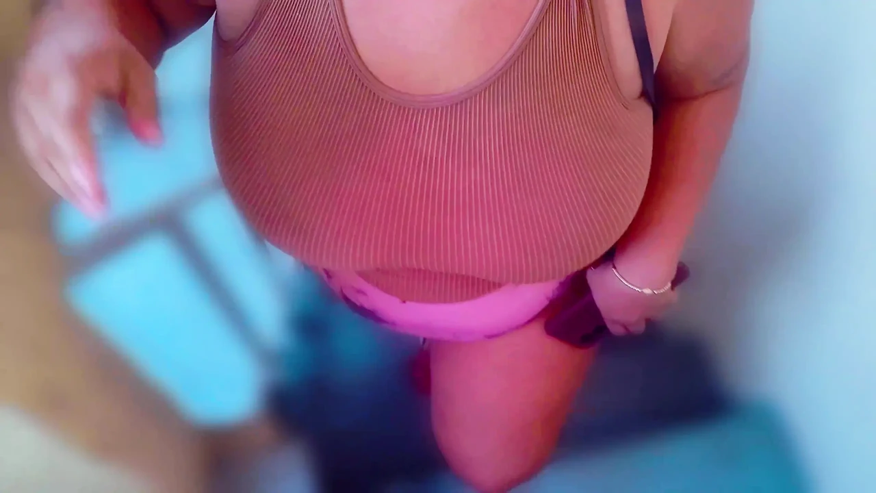 Bbw deepthroat chiến tranh cô ấy phá vỡ luật pháp của vật lý và ý chí của bạn để xuất tinh