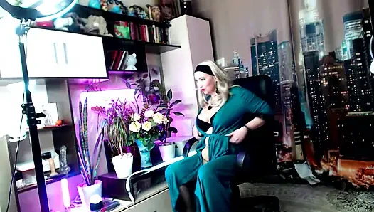 Depraved adult girl and her big cunt: an instruction manual...))