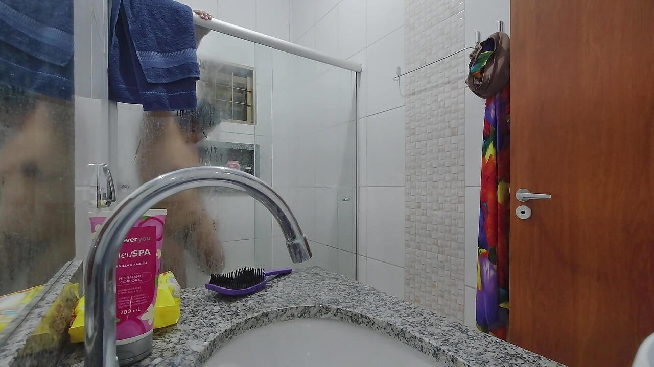 Camera on Hot Stepcousin in the Shower - I Can't Wait to Fuck Her