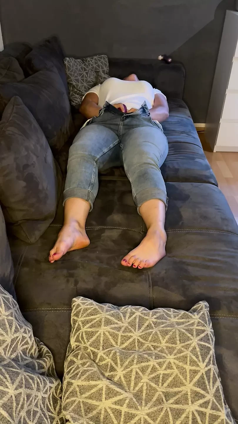 Bonie and Clyde's Masturbation Foreplay Couch Jeans Trembling Twitch Moaning Multiple Orgasm Pussy