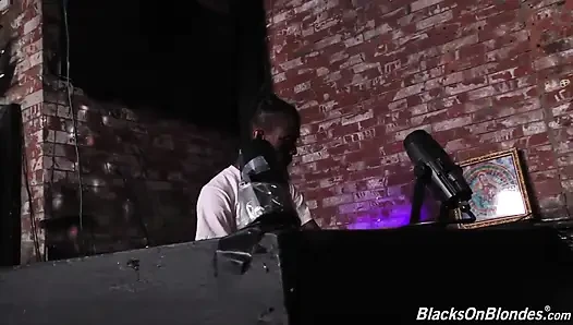 Dava Foxx interracial gangbang