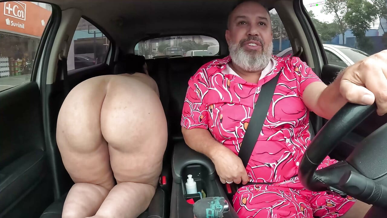 Hot Chubby Babe Enthusiastically Taking It up the Ass in the Street While Getting a Ride - Gaby Gaucha