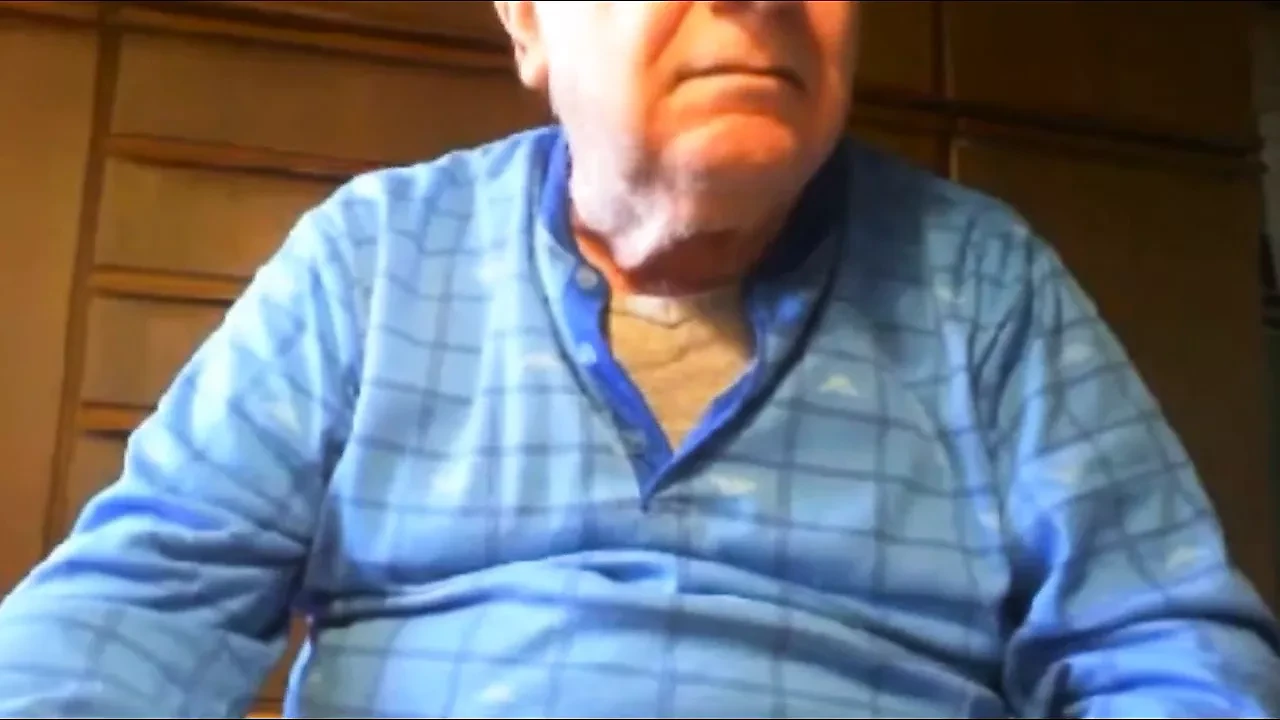 grandpa show and cum on webcam