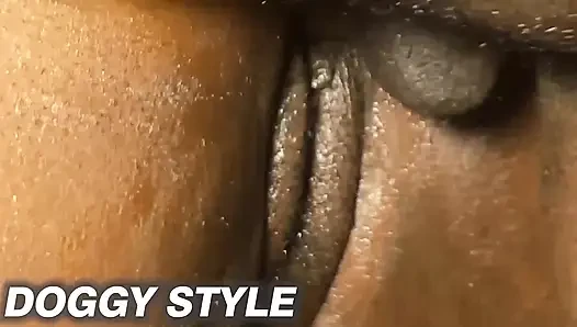 SEKSI ZENCI KORUNMASıZ SEKS IZLEMENIN TADıNı ÇıKARMAK VE ABONE OLMAK