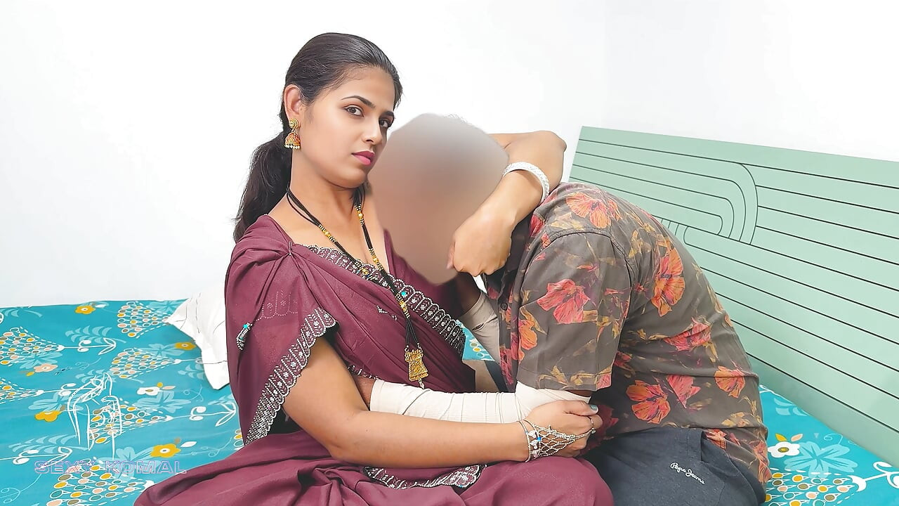 Komal called her college friends home and quenched the thirst of the pussy, Komal has made your pussy very loose, let the husband kill the ass.