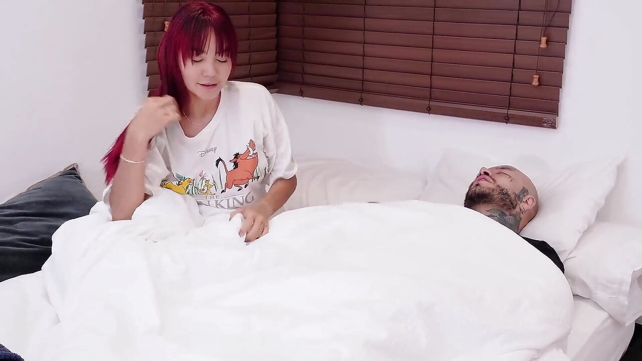 Hot Nurse Gives My Husband a Blowjob to Ease His Illness