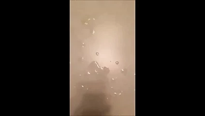 Geil Abrotzen auf Unterlage