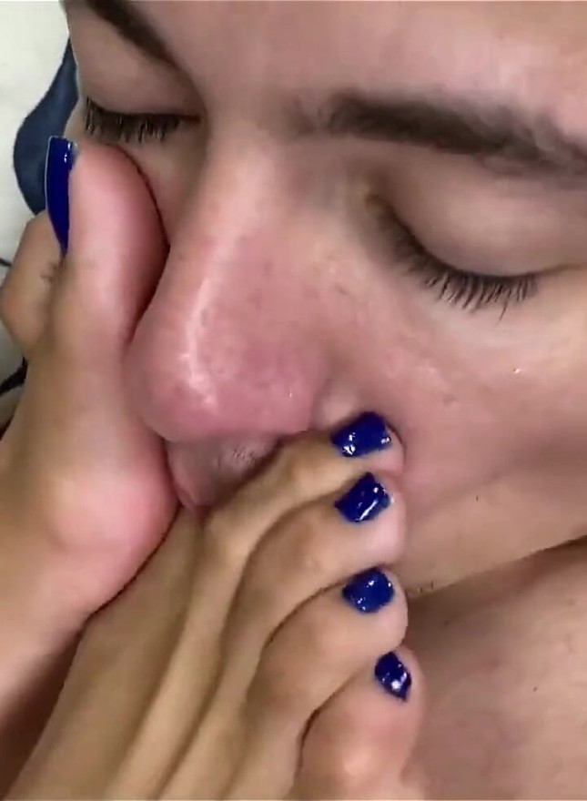 Goddess Kiffa Is in the Mood to Tease