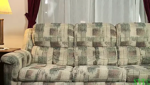 -oma macht eine show für mich