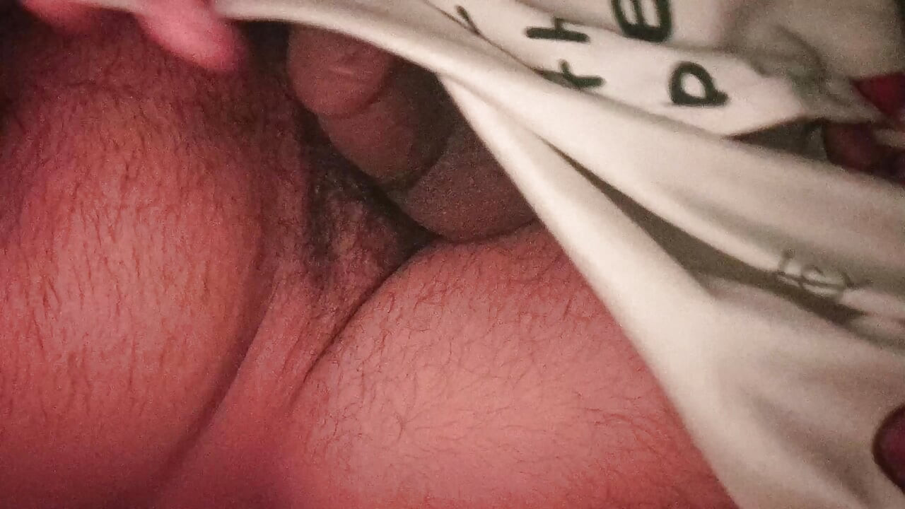 Do you want to sleep with me? We'll have fun at night