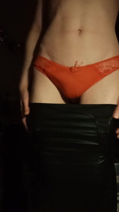 Strip sissyboy
