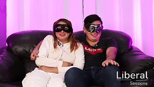 COUPLE OF STRANGERS MEET TO FUCK