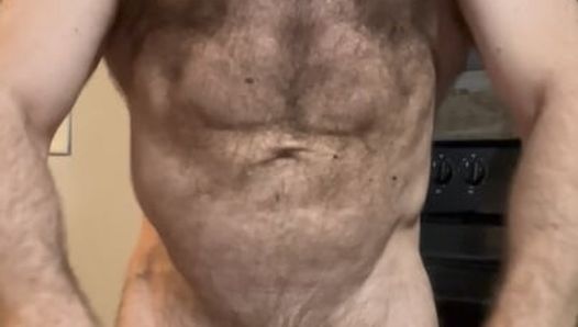 Cornea peloso MuscleBullxxx posa duro grande cazzo flessibile mostra