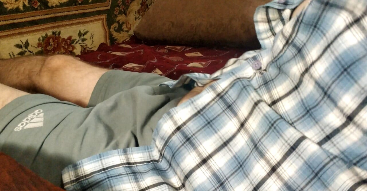I jerked off for the fifth time that day and even nodded off briefly after orgasm (4K)
