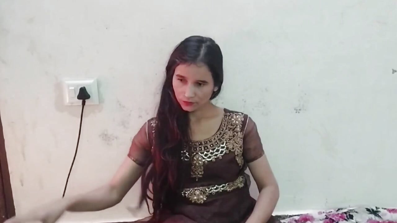 Bhabhi ko akele dekh boobs ko chhu kar chod diya