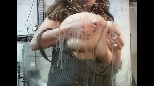 Big boobs 28