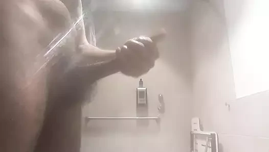 Duş öncesi mastürbasyon
