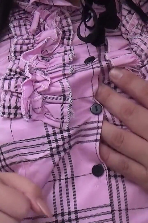 더러운 일본 소녀 장면 -3 일본 십대 코스플레이어 Tsuna Kimura는 정액으로 얼굴을 덮고 끝납니다.