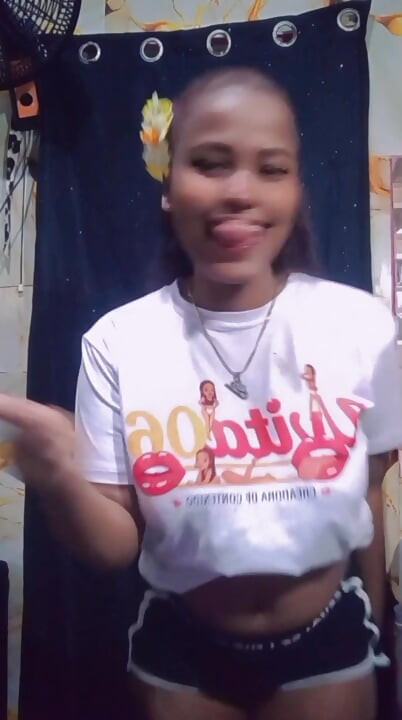 Enjoy with me exclusive content and what you want to see on my secret page, personalized and more just for you