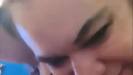 Dildo merah putih dan biru besar