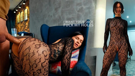 Lana в сексуальном платье и на высоких каблуках хочет трахаться. MILF Creamy Ass