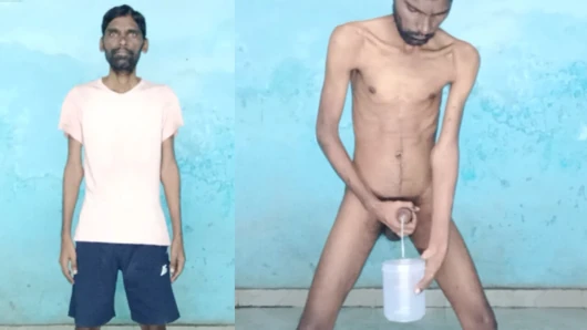 Rajesh playboy 993 büyük yarakla mastürbasyon yapıyor ve kavanoza boşalıyor. Elle muamele boşalma