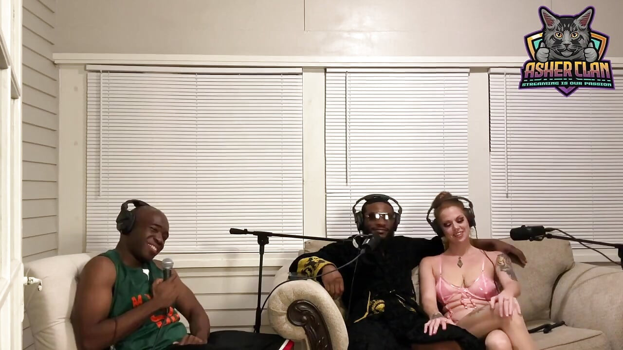 The Fox and the Hounds - Foxi Vixen sluit zich aan bij Mrflourish en jongens voor een wilde praatpodcast voor volwassenen