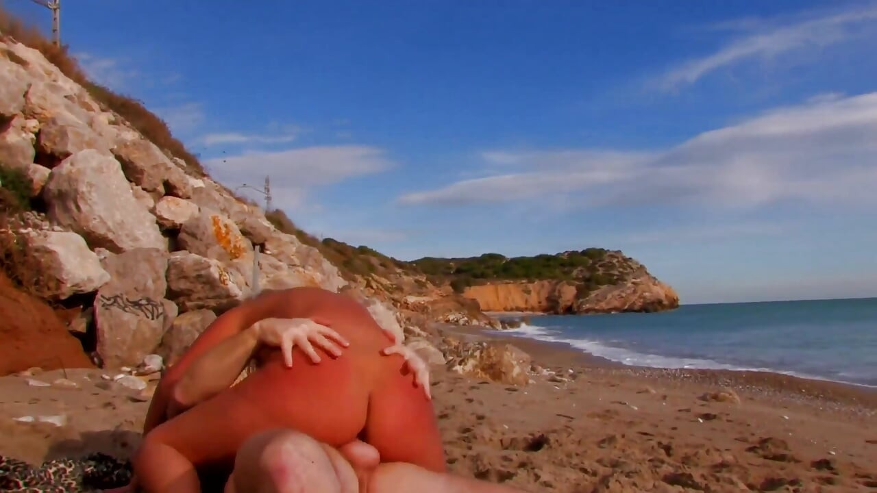 Blonde babe on the beach loves big dick in pussy loves in ass