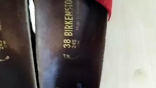Birkenstock'ta boşalma