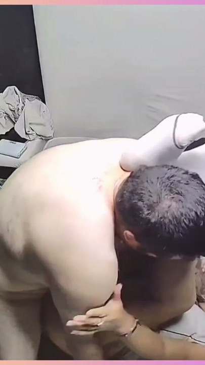 PUCHIS - BÀ GIÀ NGHIỆP DƯ LATINA ĐANG ĐỊT. | Đoạn video ngắn 1