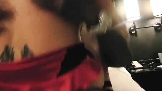 Грудастой милфе долбит ее киску большой черный член