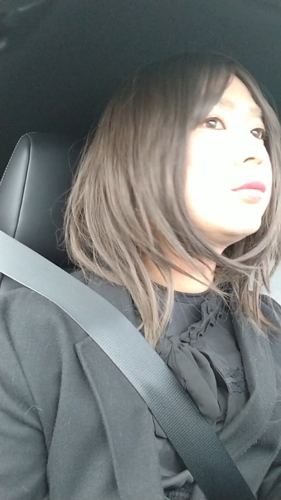 A cross-dressing boy wearing Gothic wore black full-body tights as an inner layer and drove with masturbation in the car. | Clip 1