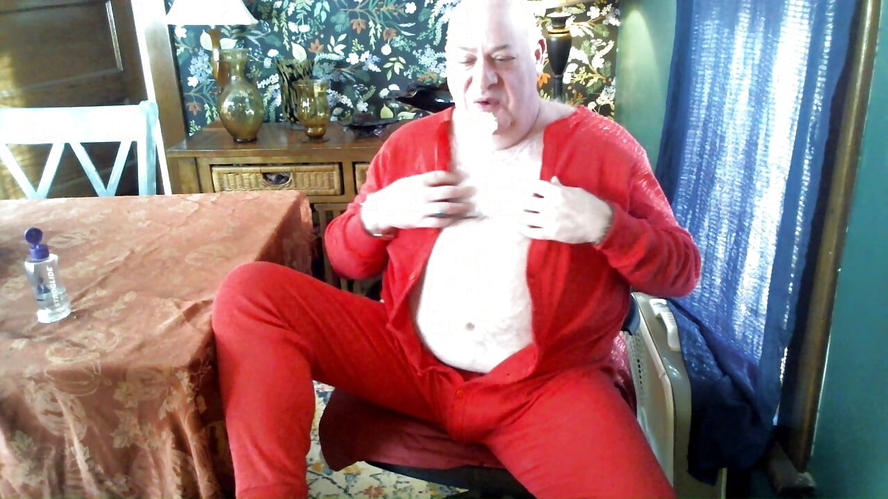 Beardaddychub Jerks and Cums on Cam in a Union Suit!