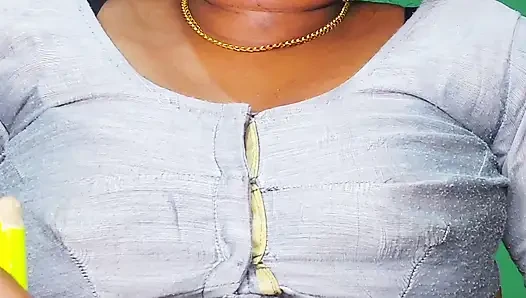 Azgın seksi sürtük kavita yenge sevgilisiyle sert sikişiyor
